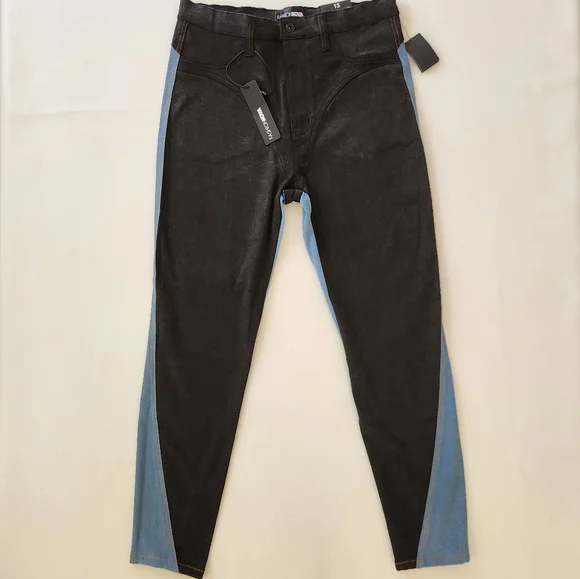 Stylish Blue and Black Women's Jeans - Picture 4 of 16